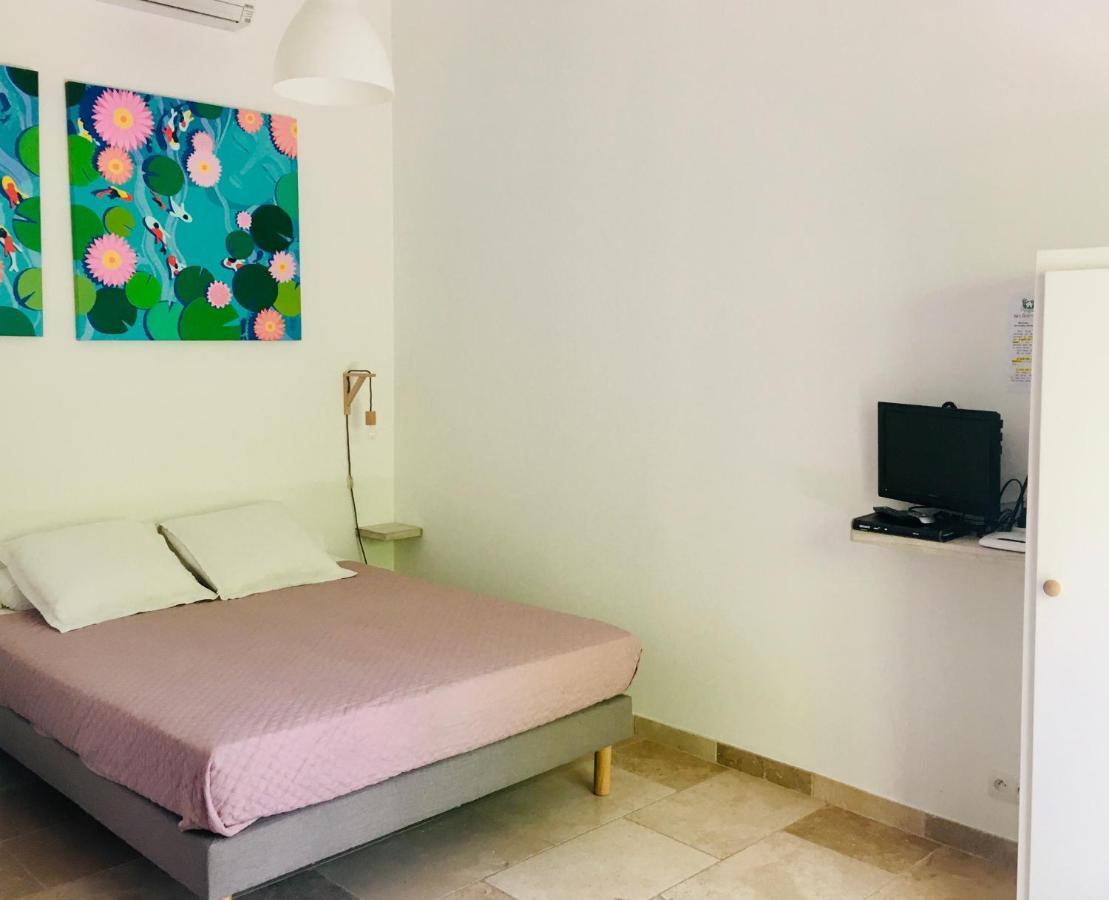 L'Islo Bamboo Daire Saumane-de-Vaucluse Dış mekan fotoğraf